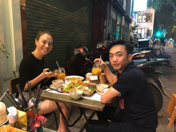 Loạt sao Việt hạnh phúc đưa người yêu về quê, nhà ăn Tết Loạt sao Việt hạnh phúc đưa người yêu về quê, nhà ăn Tết